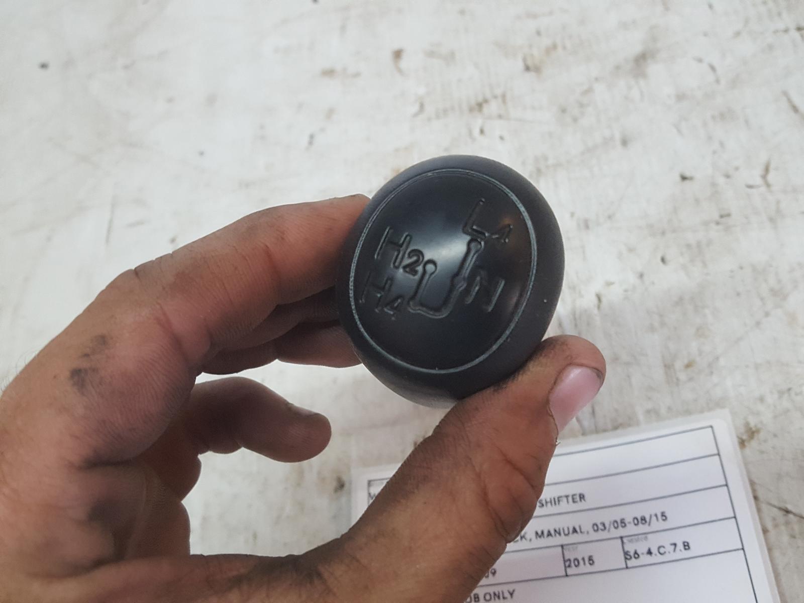 2015 Toyota Hilux Gear Stick/Shifter View Auto part Gear Stick/Shifter Toyota Hilux 2015