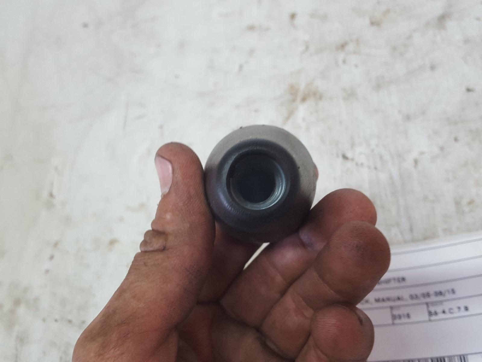 2015 Toyota Hilux Gear Stick/Shifter View Auto part Gear Stick/Shifter Toyota Hilux 2015