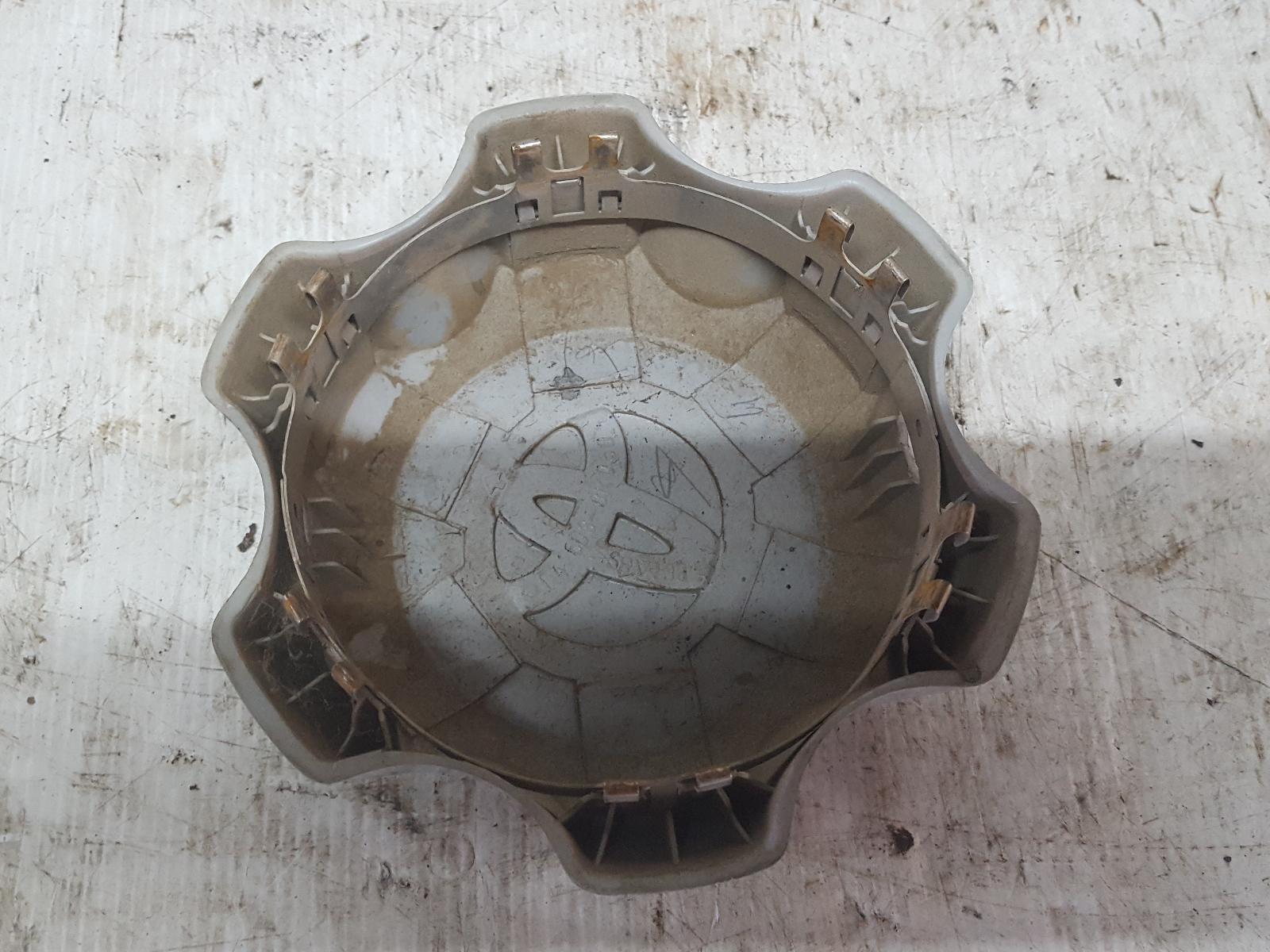 View Auto part Wheel Cover/Hub Cap Toyota Hilux 2015