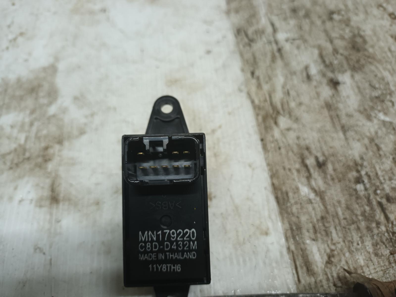 View Auto part Pwr Dr Wind Switch Mitsubishi Triton 2009