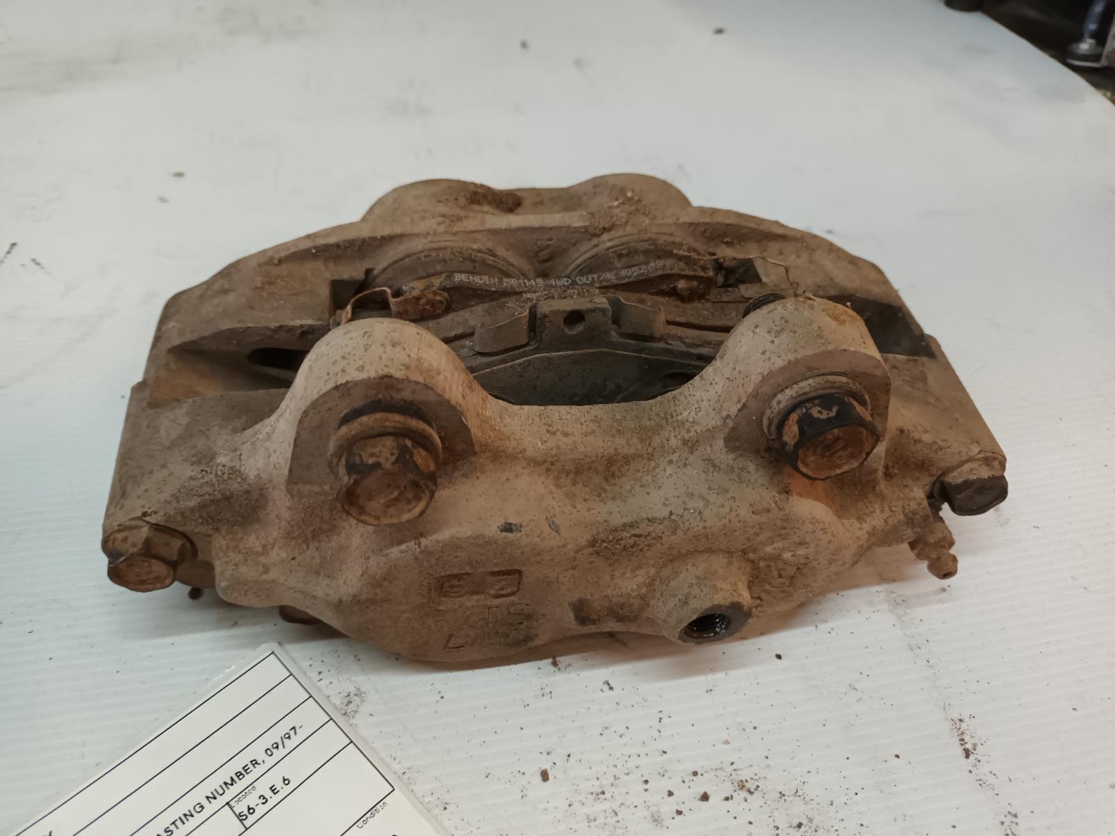 View Auto part Caliper Toyota Hilux 1998