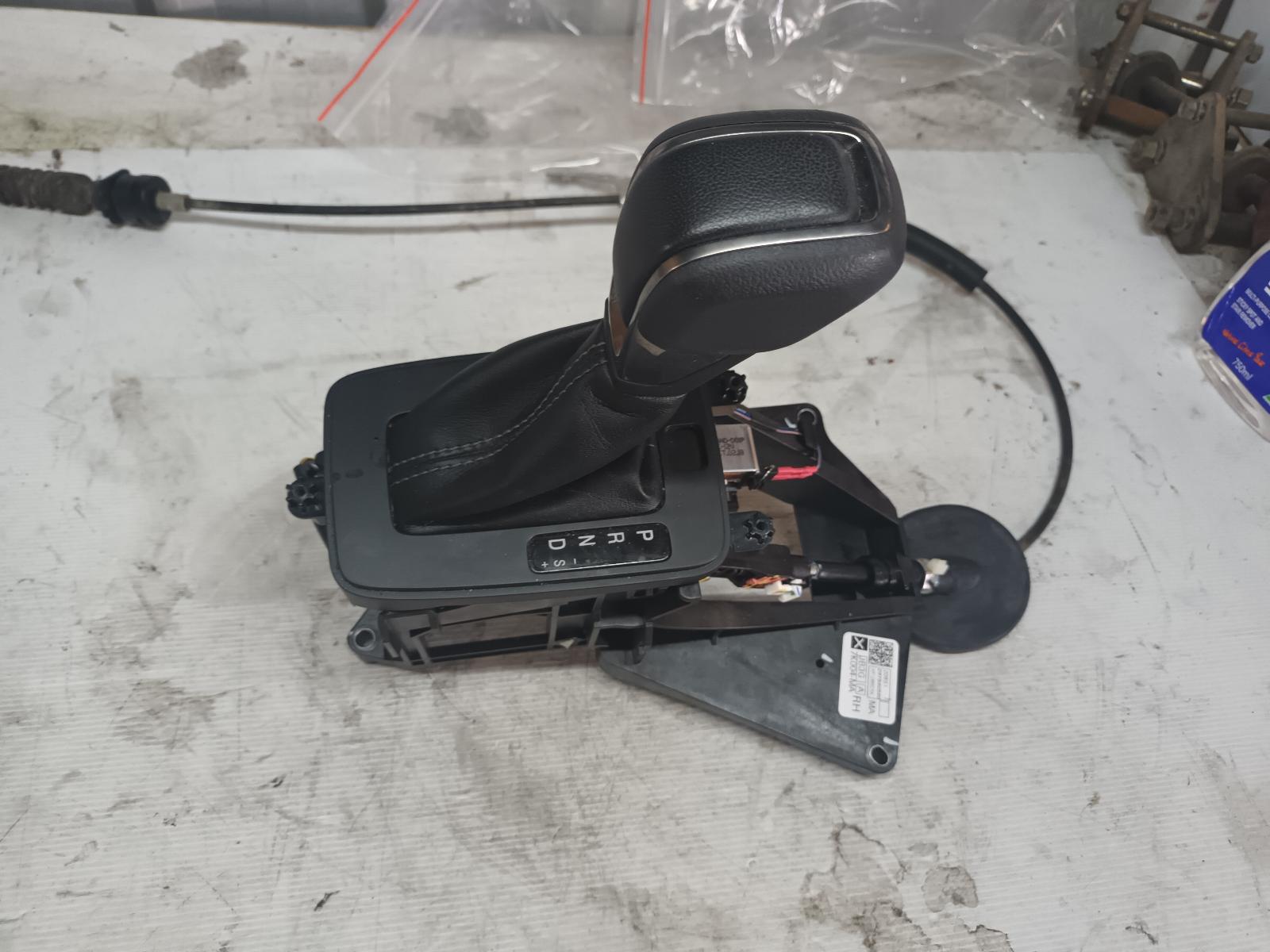 View Auto part Gear Stick/Shifter Ford Ranger 2019