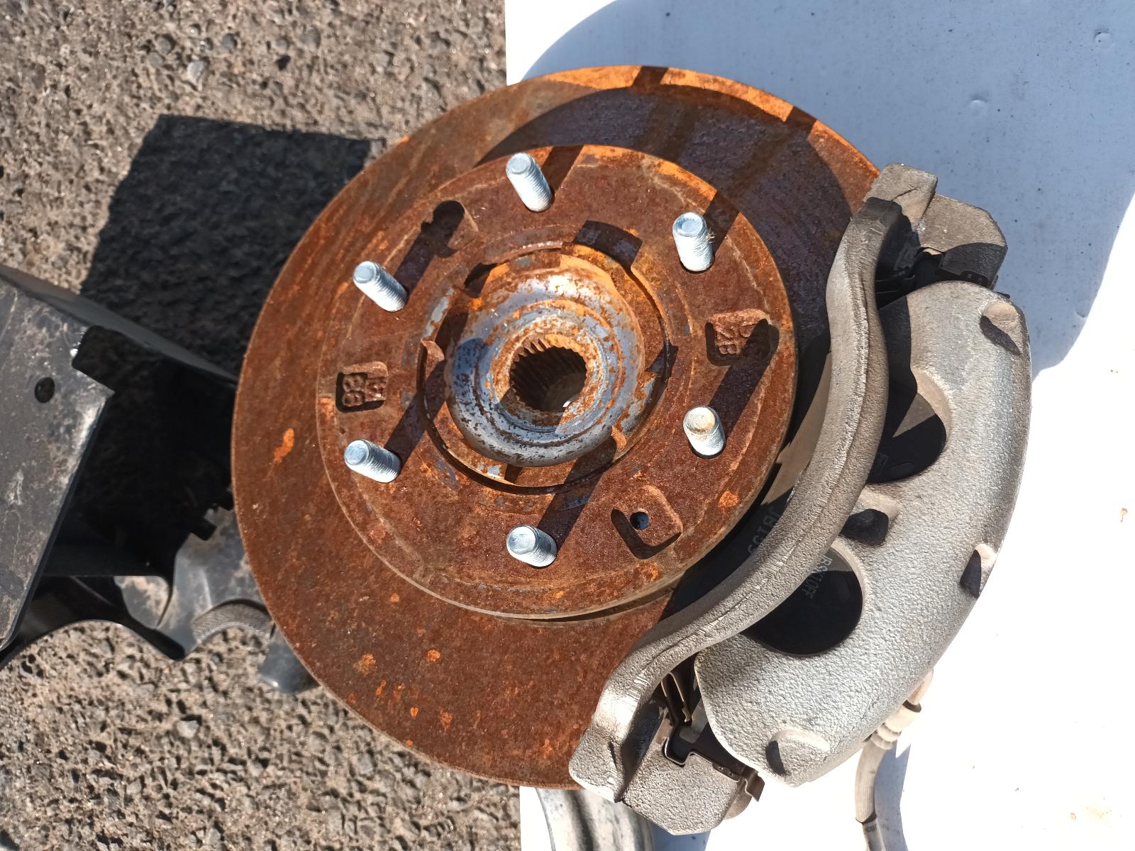 View Auto part Right Front Hub Assembly Ford Ranger 2019