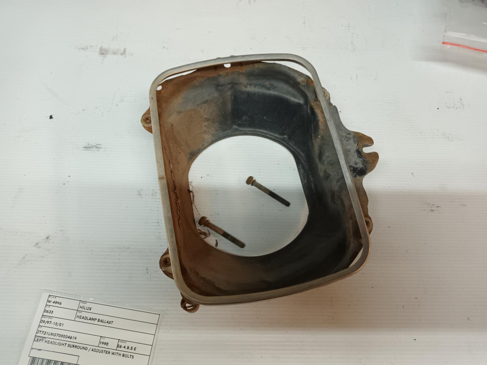 1998 Toyota Hilux Headlamp Ballast View Auto part Headlamp Ballast Toyota Hilux 1998