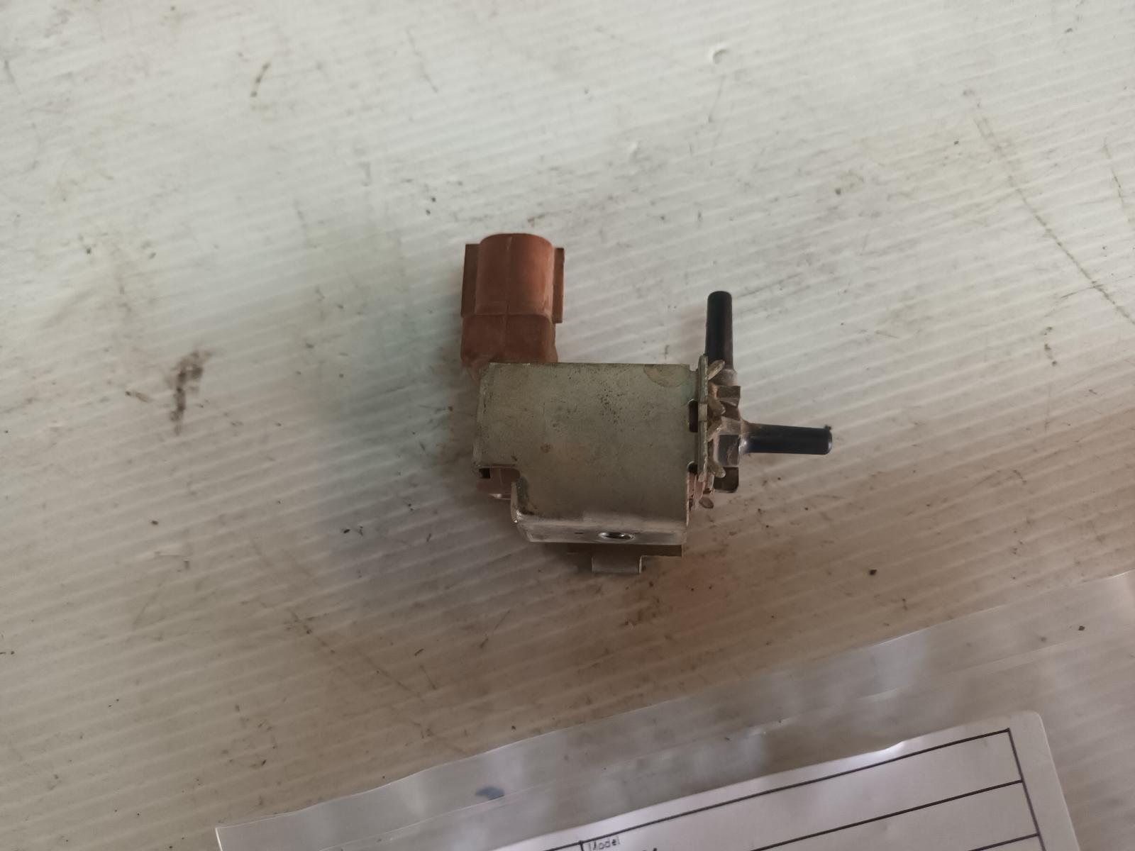 View Auto part Misc Switch/Relay Toyota Hilux 2006