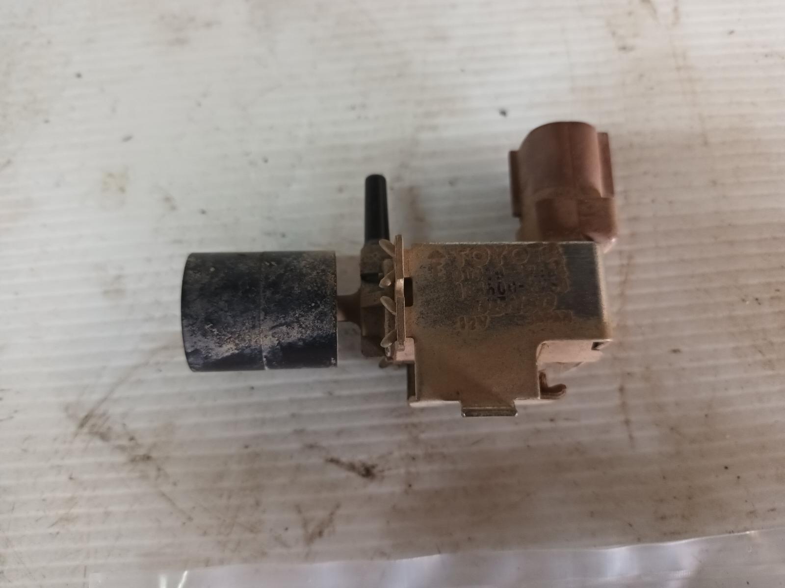 View Auto part Misc Switch/Relay Toyota Hilux 2006