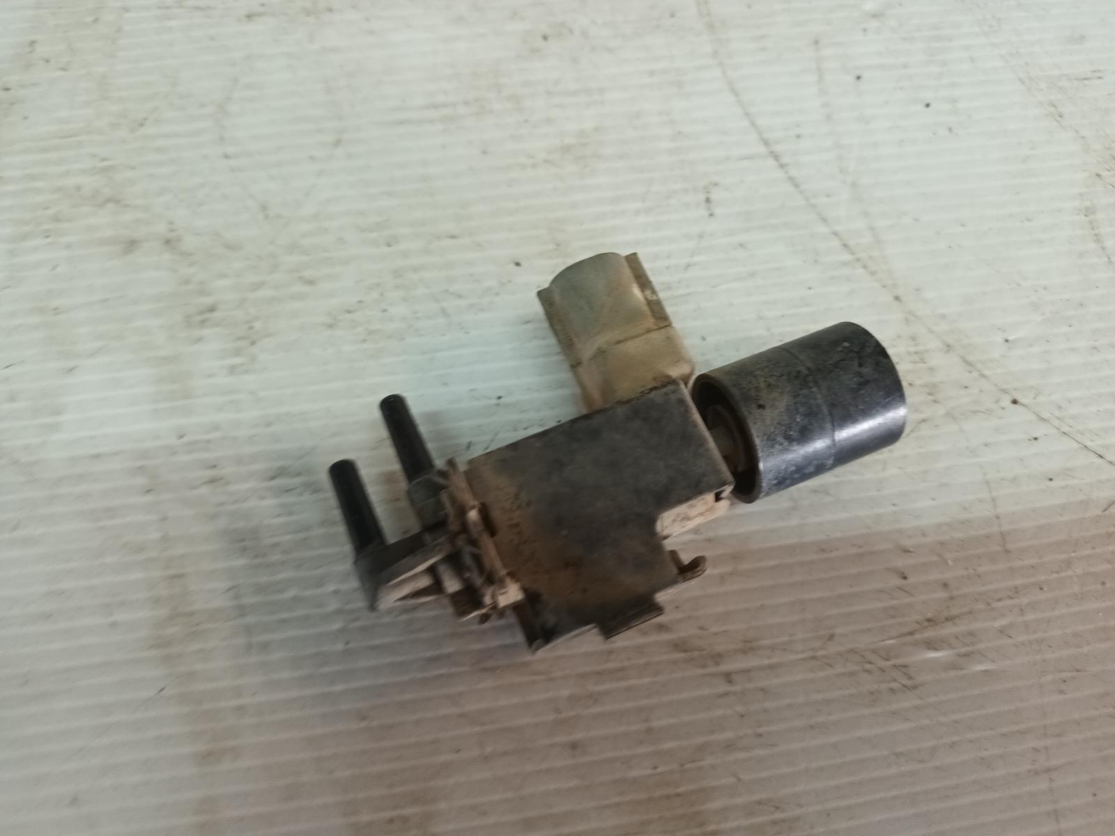 View Auto part Misc Switch/Relay Toyota Hilux 2006