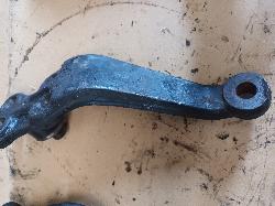 View Auto part Misc Bracket Toyota Landcruiser 1994