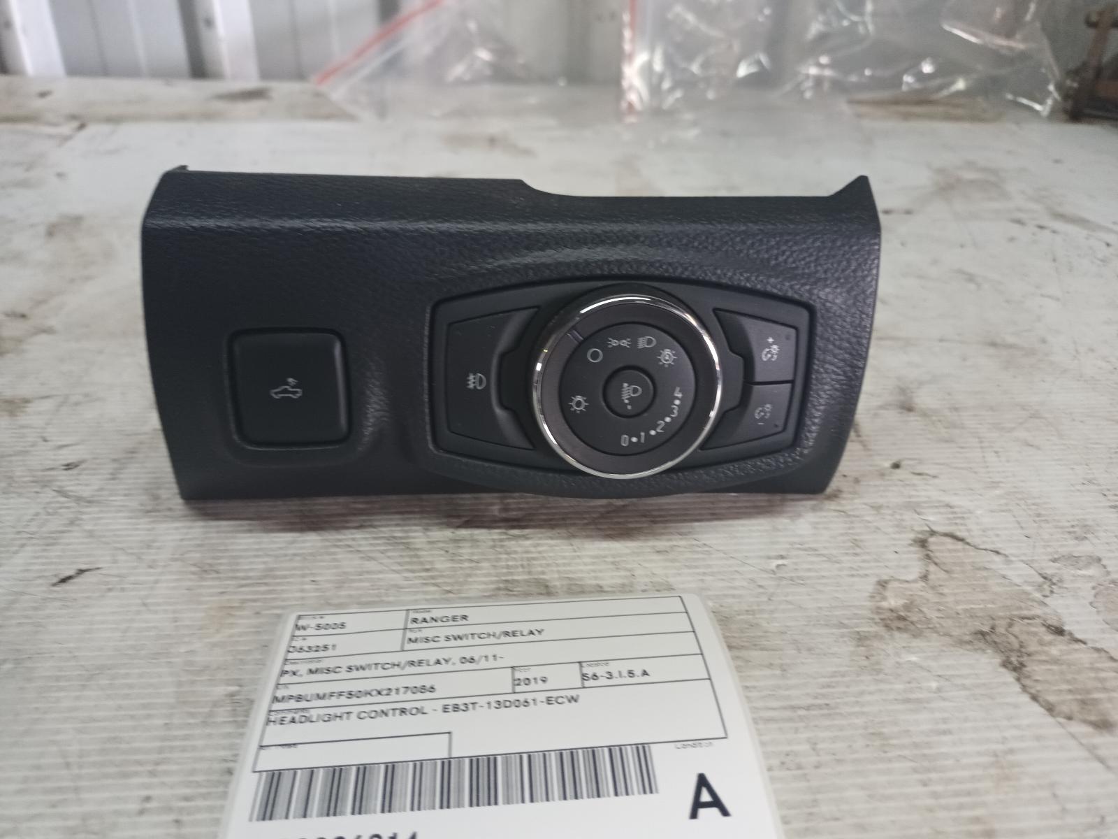 View Auto part Misc Switch/Relay Ford Ranger 2019