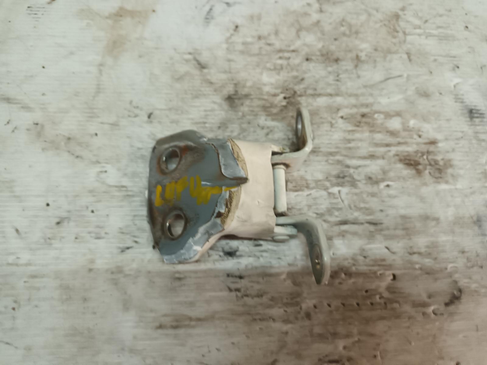 1990 Toyota Hilux Door Hinge/Runner View Auto part Door Hinge/Runner Toyota Hilux 1990