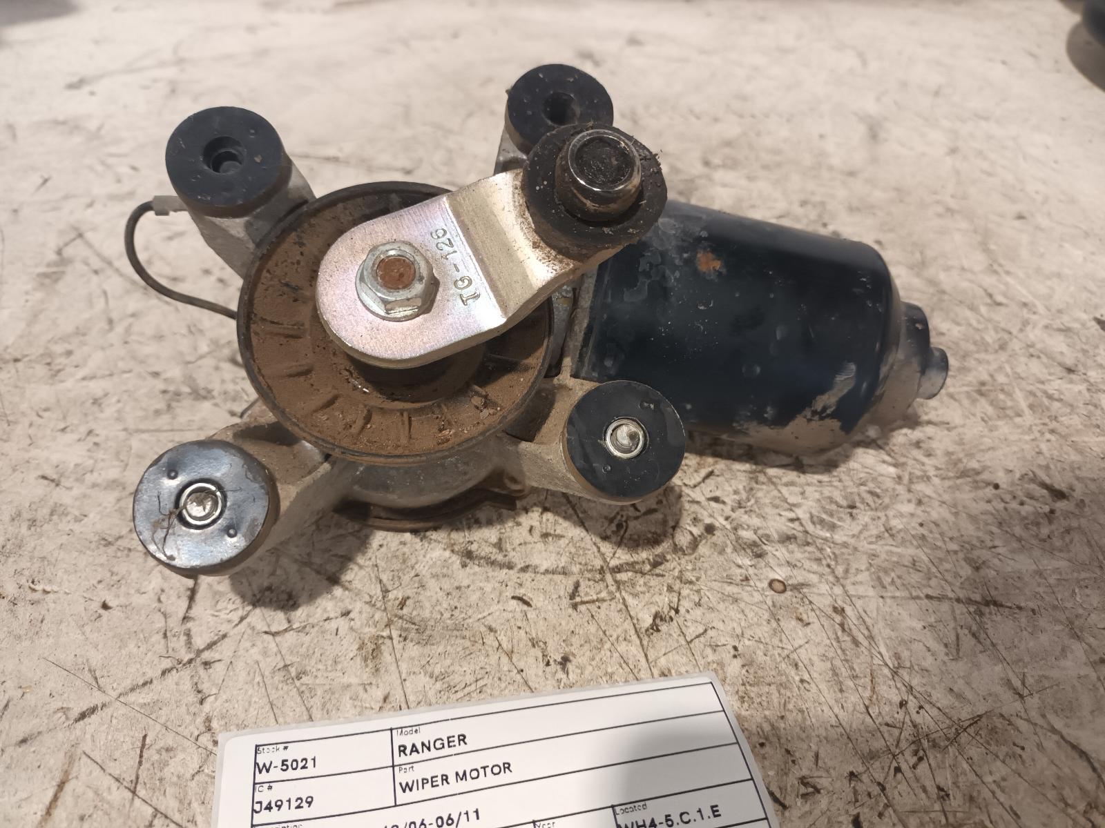 View Auto part Wiper Motor Ford Ranger 2009
