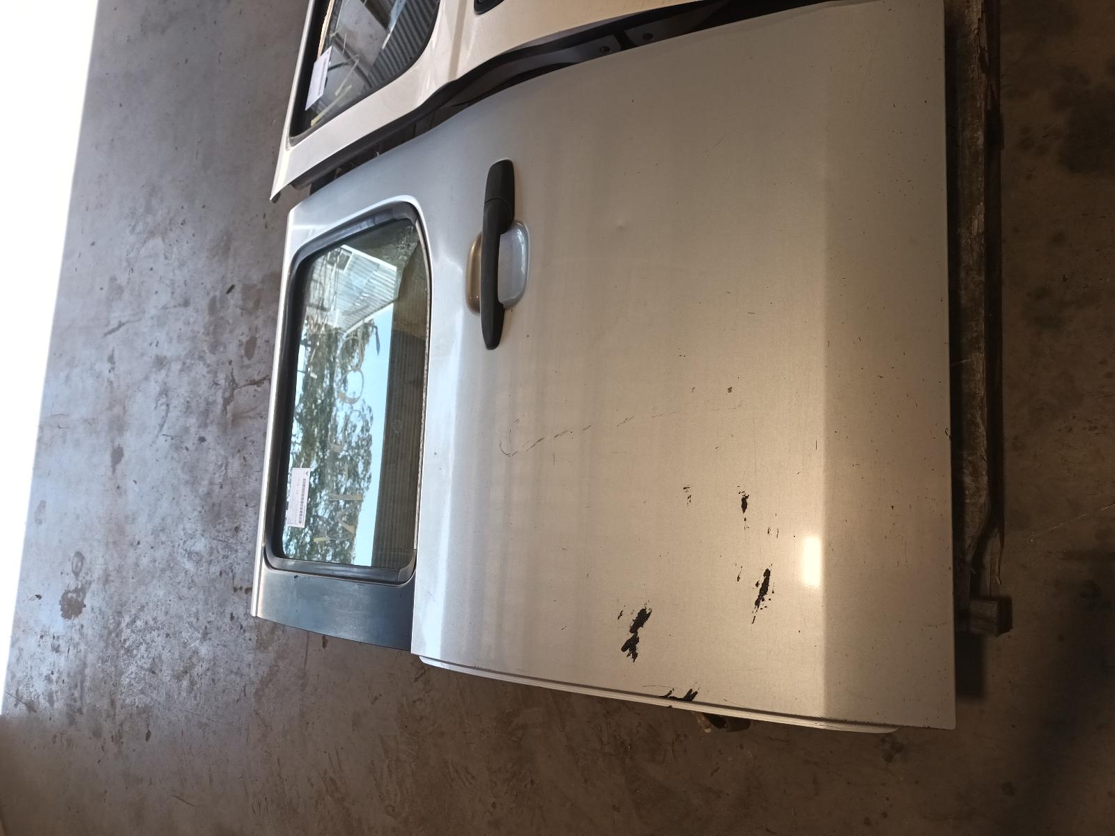 View Auto part Left Rear Door/Sliding Ford Ranger 2009