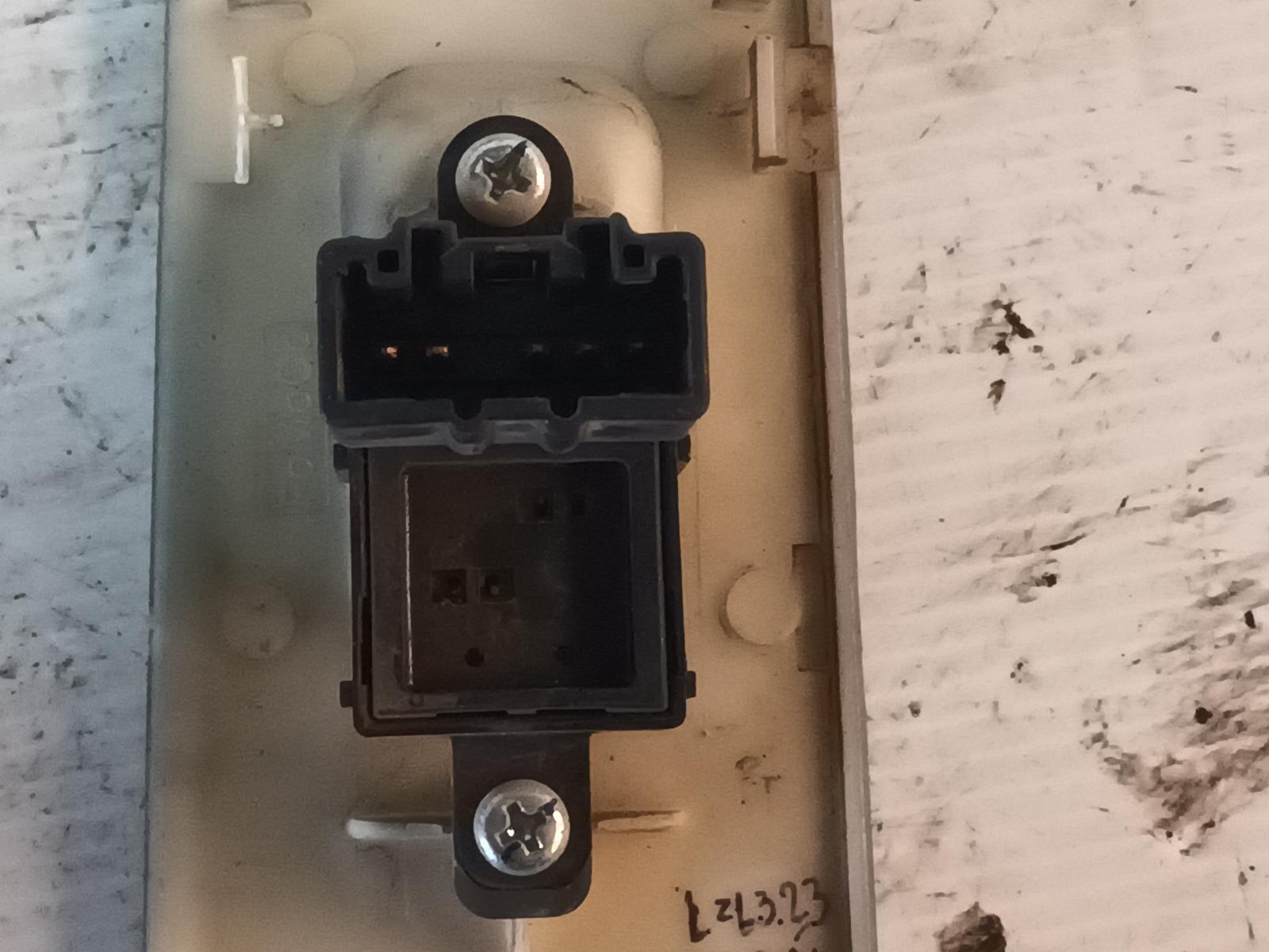 View Auto part Pwr Dr Wind Switch Ford Ranger 2009