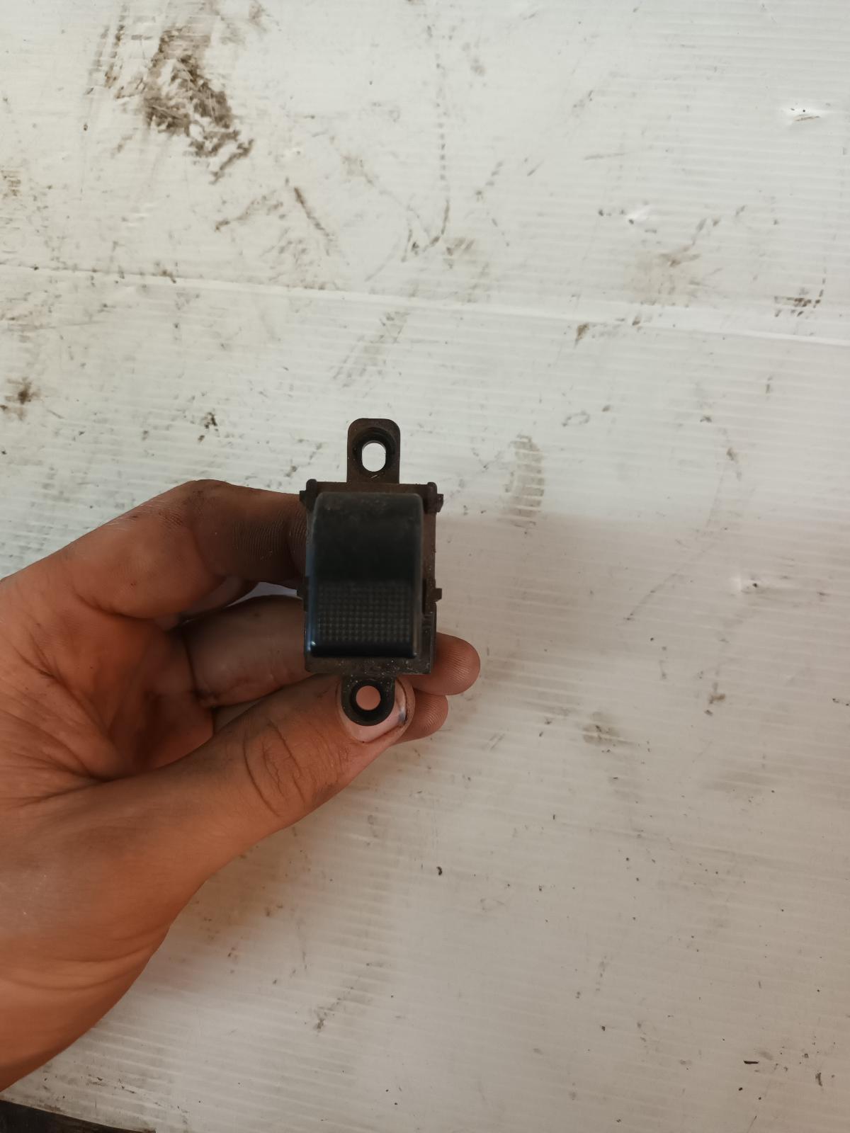 View Auto part Pwr Dr Wind Switch Ford Ranger 2009