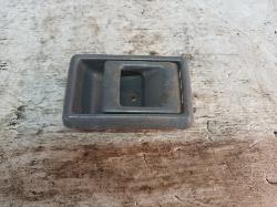 View Auto part Door Handle Toyota Landcruiser 2004