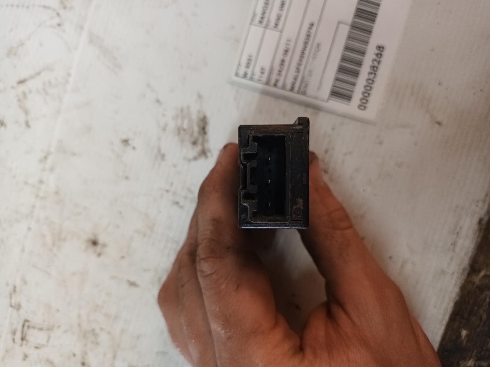 View Auto part Misc Switch/Relay Ford Ranger 2009