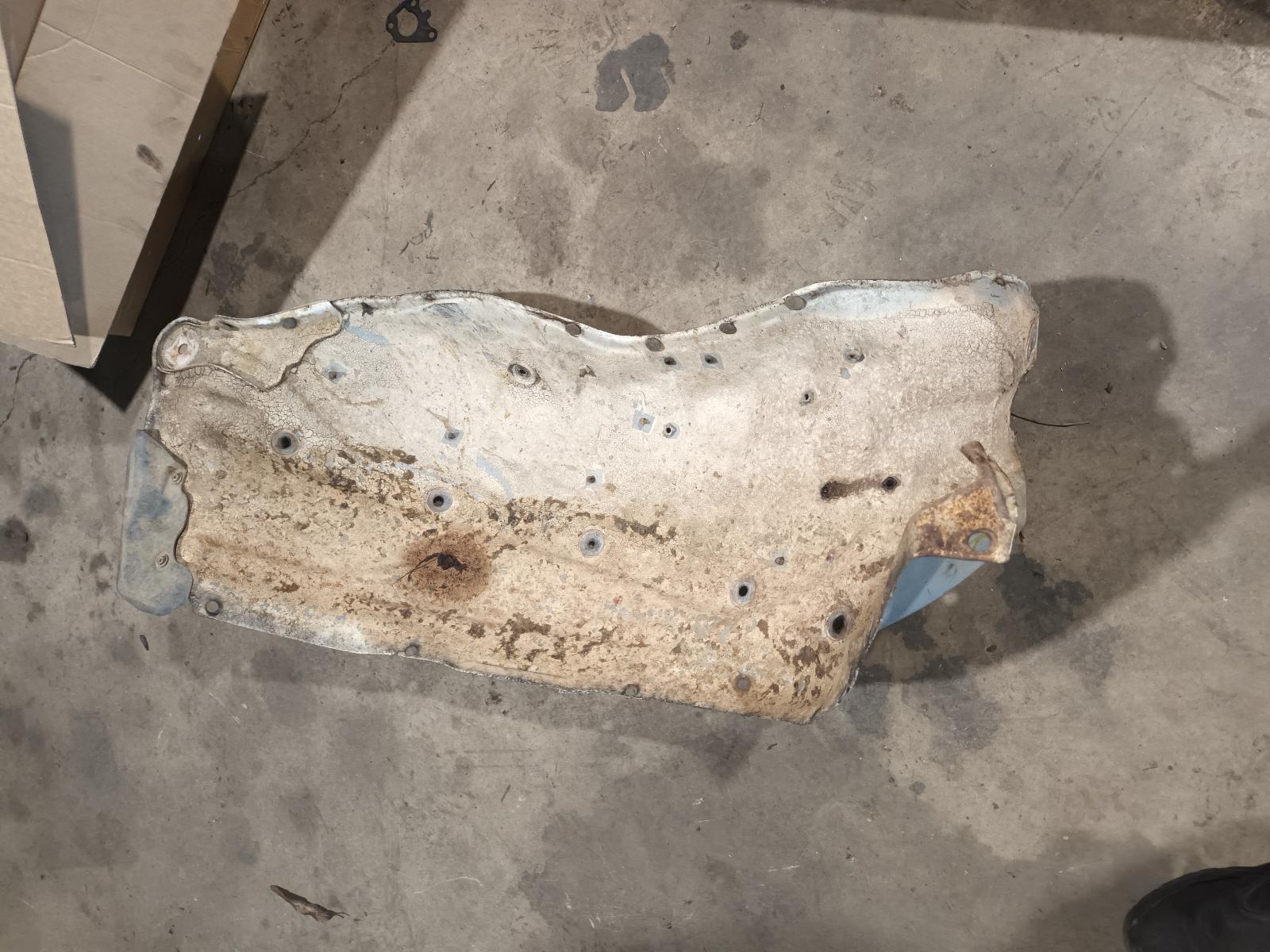 View Auto part Right Guard Liner Toyota Landcruiser 1992