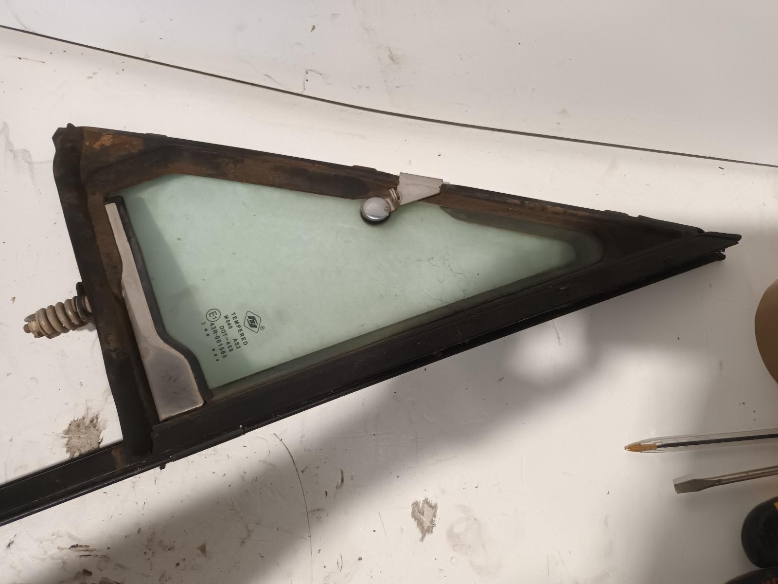 View Auto part Left Front 1/4 Door Glass Toyota Landcruiser 1992