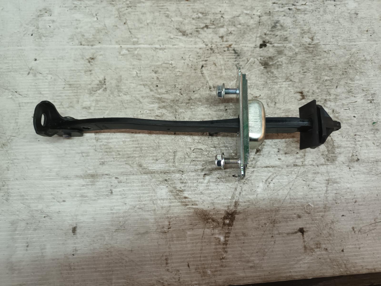 View Auto part Door Hinge/Runner Ford Ranger 2017