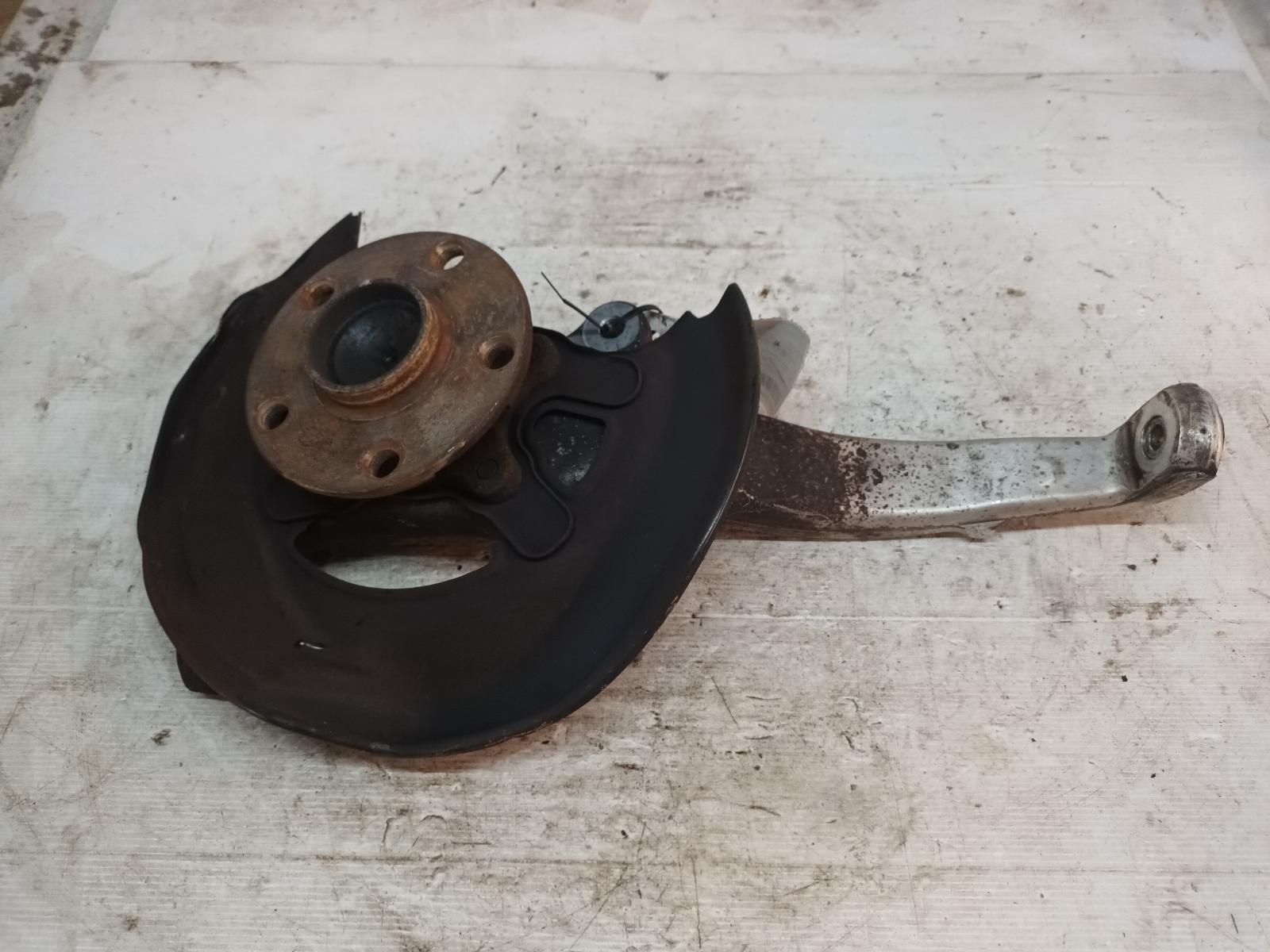 2007 Lexus Is250/is250c Left Front Hub Assembly View Auto part Left Front Hub Assembly Lexus Is250/is250c 2007
