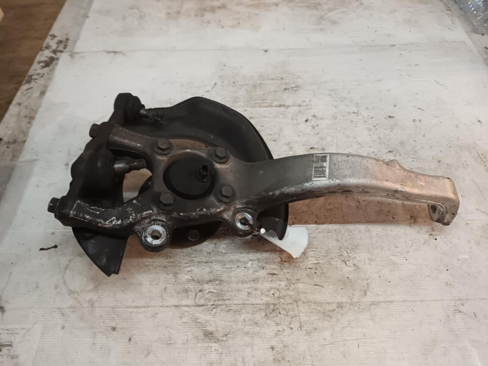2007 Lexus Is250/is250c Left Front Hub Assembly View Auto part Left Front Hub Assembly Lexus Is250/is250c 2007