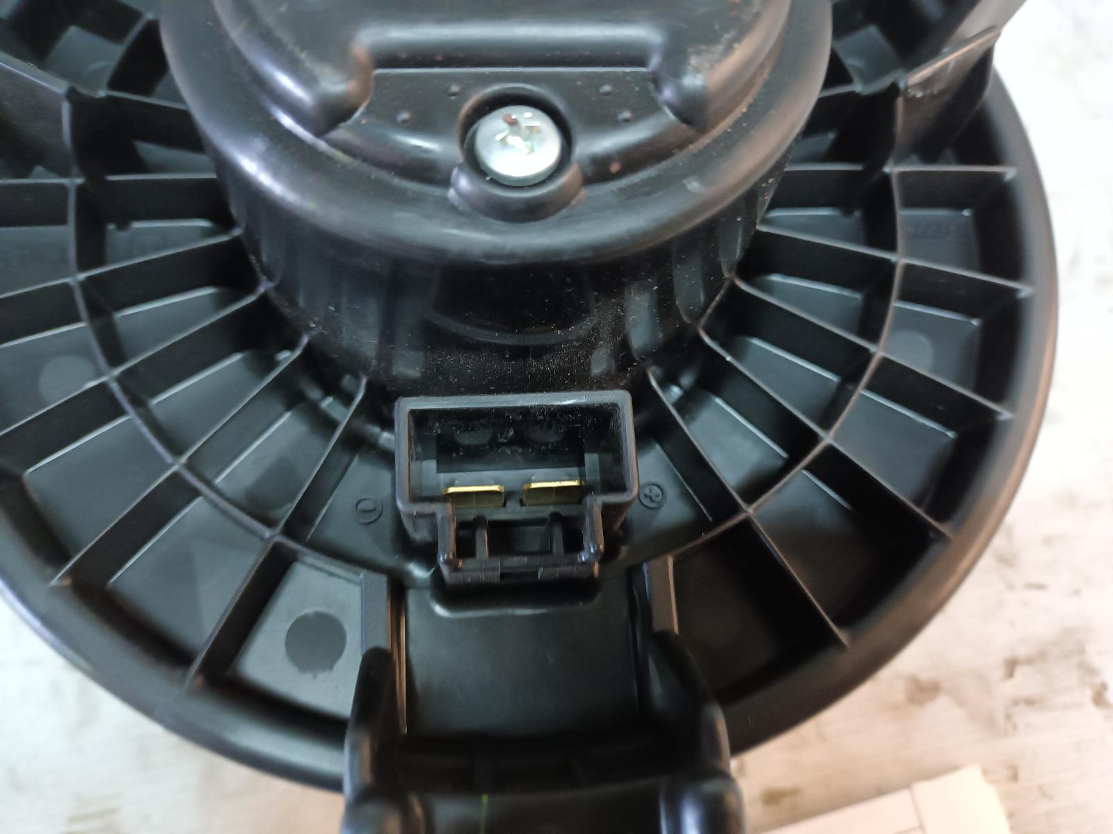 View Auto part Heater Fan Motor Toyota Rav4 2007