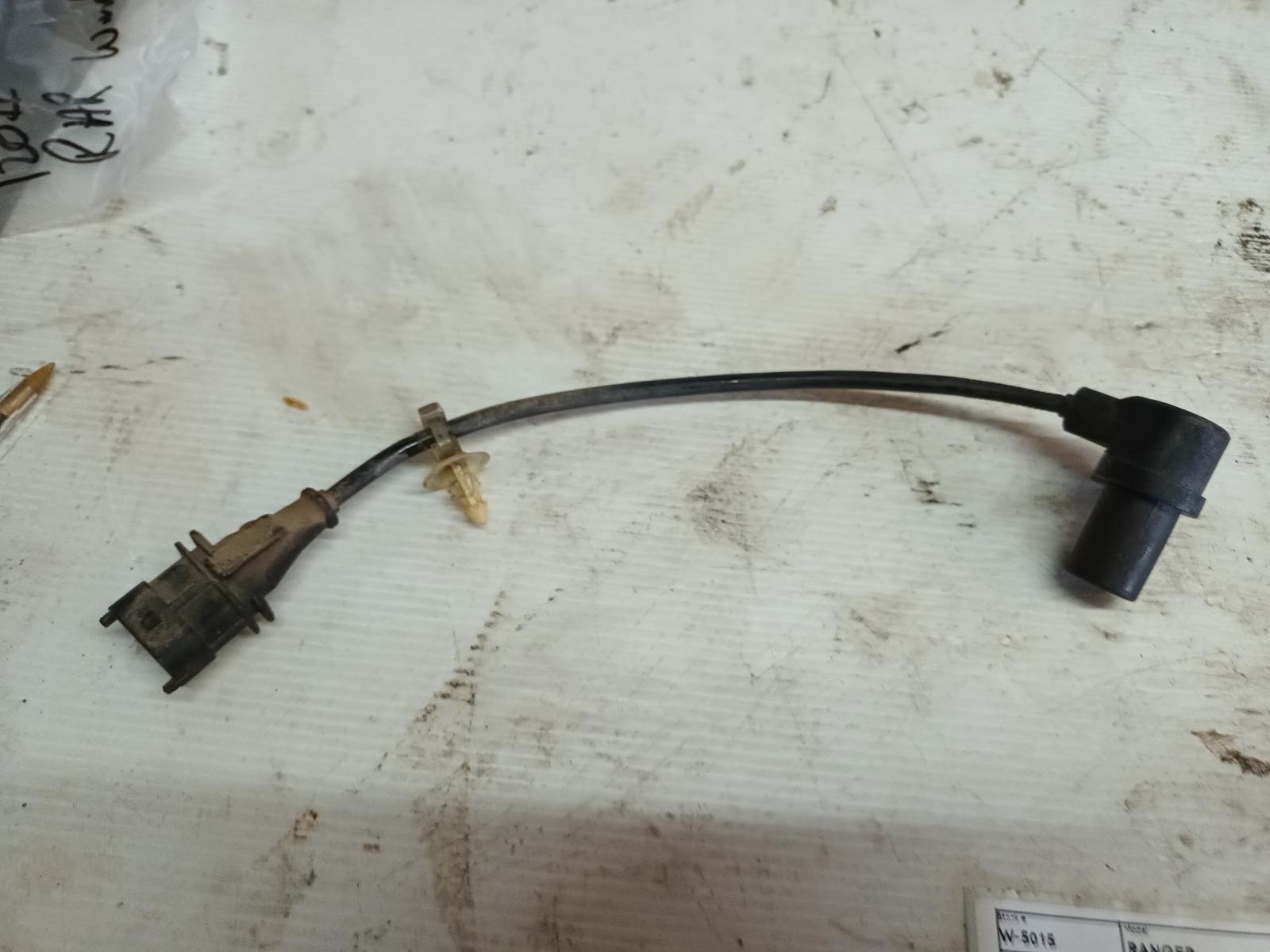 2008 Ford Ranger Crank/Cam Sensor View Auto part Crank/Cam Sensor Ford Ranger 2008