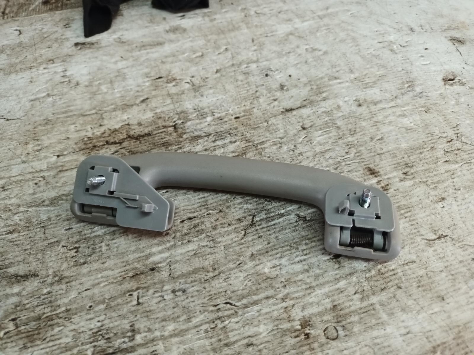 2008 Nissan Navara Grab Handle View Auto part Grab Handle Nissan Navara 2008
