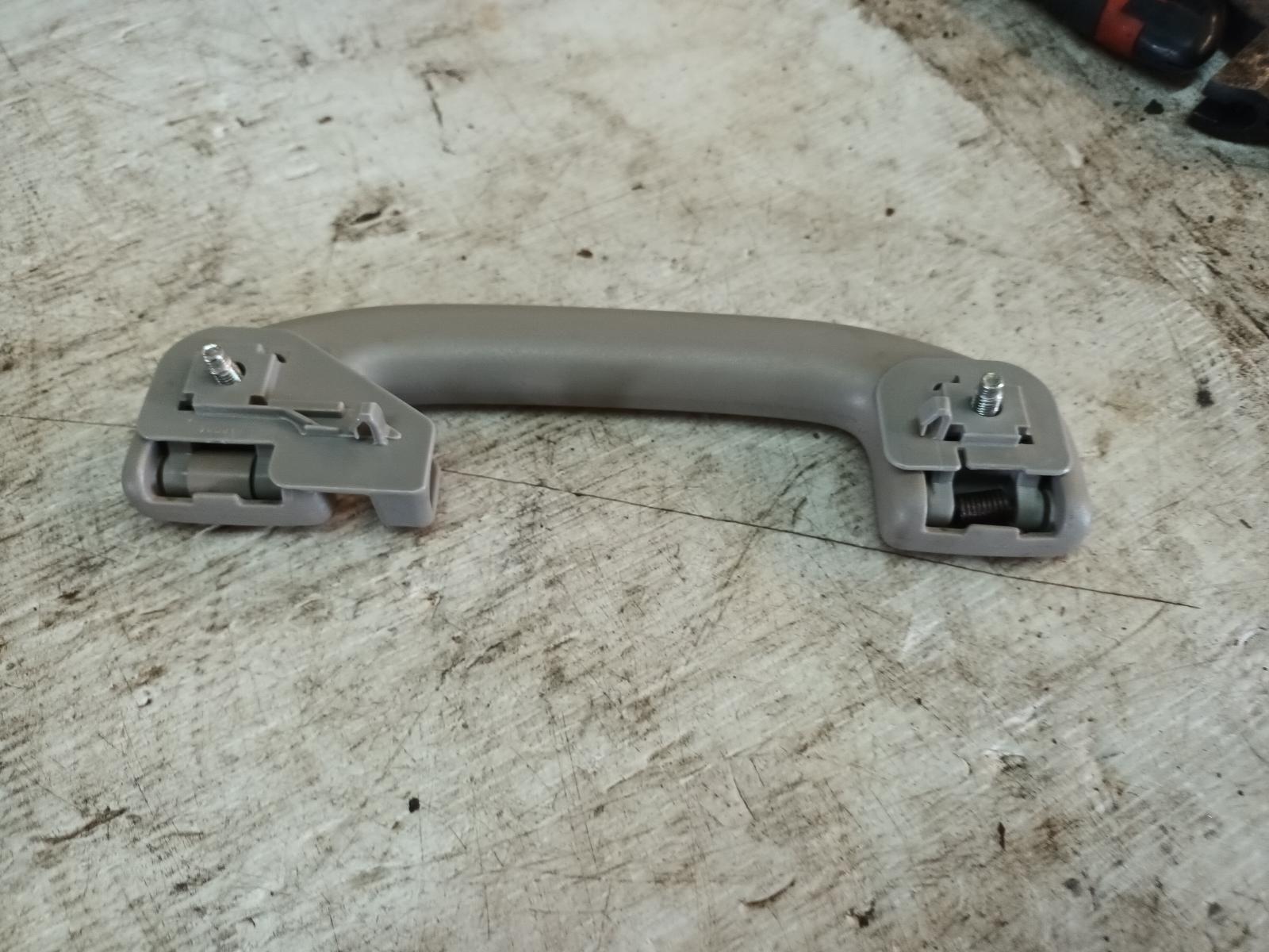 View Auto part Grab Handle Nissan Navara 2008