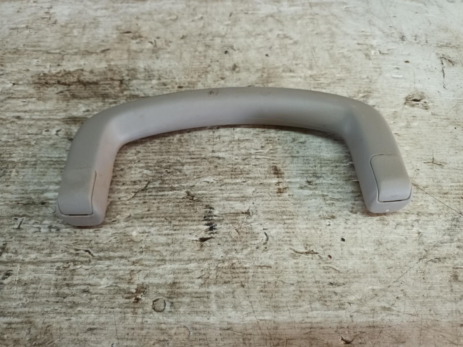 2008 Nissan Navara Grab Handle View Auto part Grab Handle Nissan Navara 2008