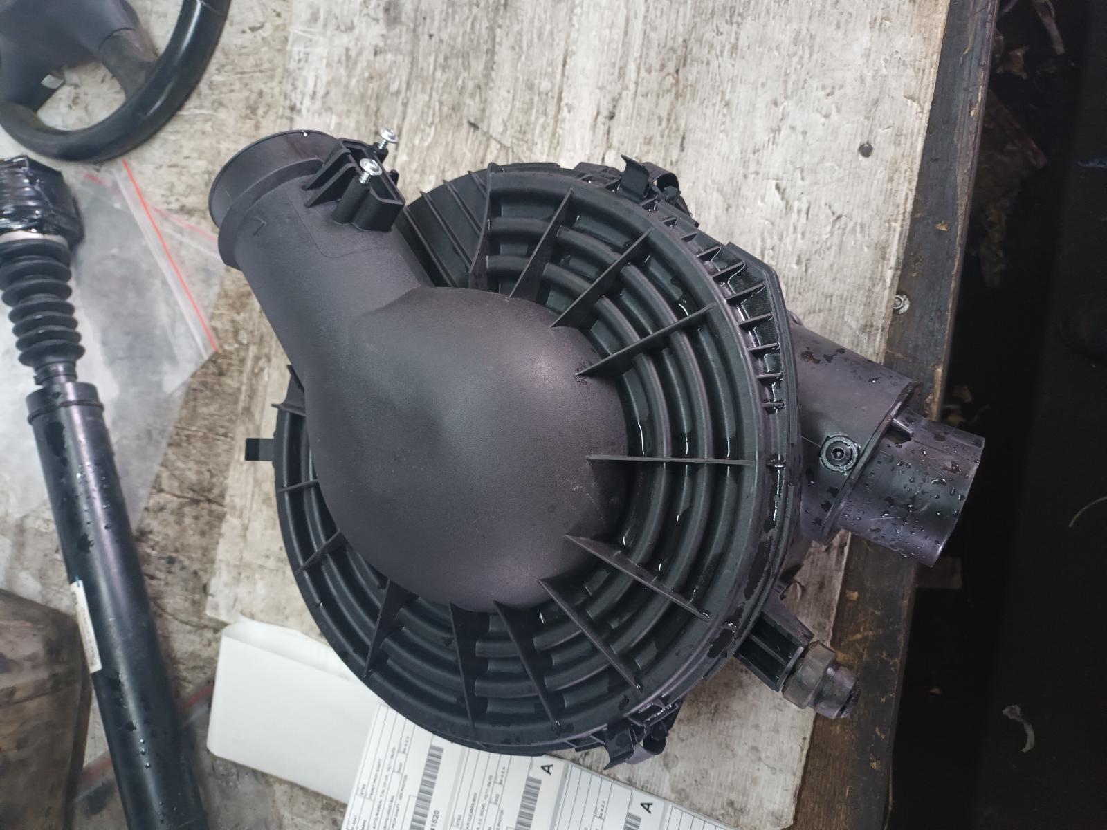 View Auto part Air Cleaner/Box Mazda Bt50 2020