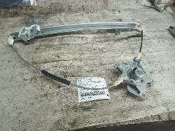 View Auto part Right Front Window Reg/Motor Nissan Navara 1986