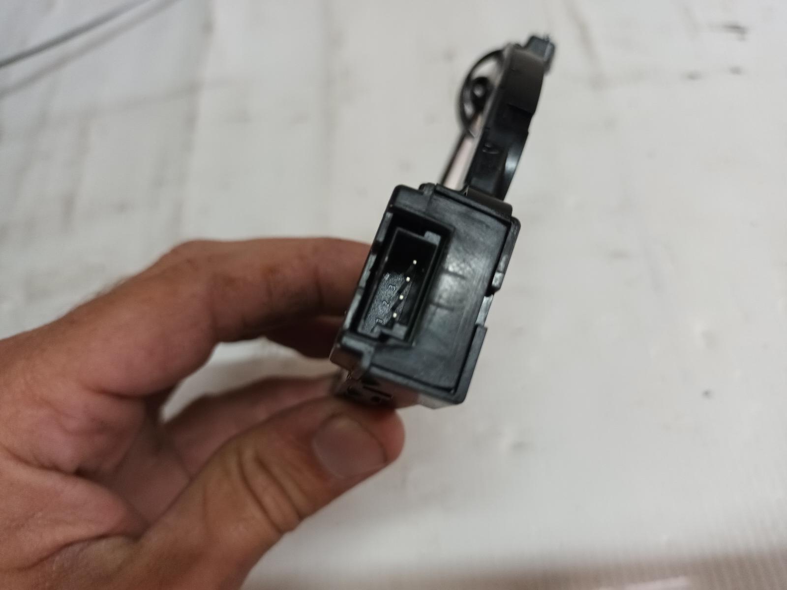 View Auto part Misc Switch/Relay Mazda Bt50 2020