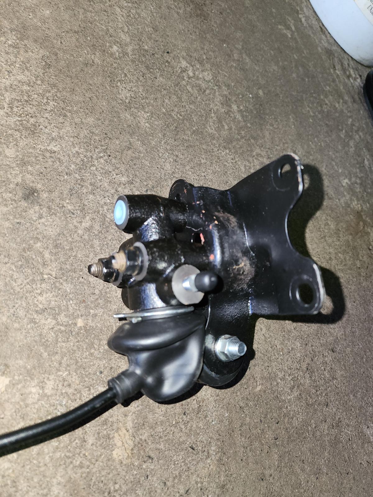 1994 Toyota Landcruiser Brake Comp Valve View Auto part Brake Comp Valve Toyota Landcruiser 1994