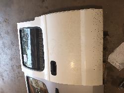 View Auto part Right Rear Door Sliding Nissan Navara 2014