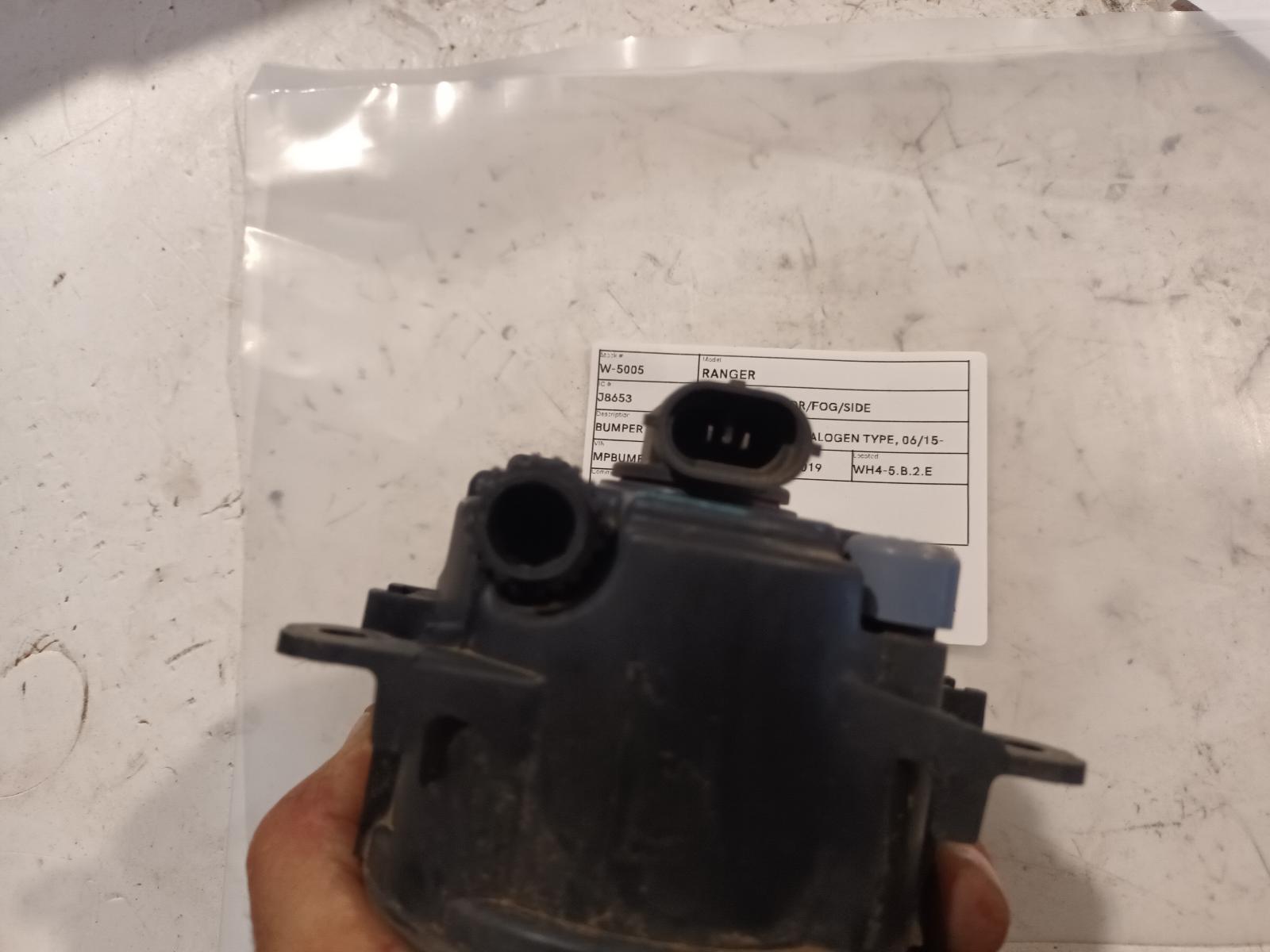 View Auto part Right Indicator/Fog/Side Ford Ranger 2019