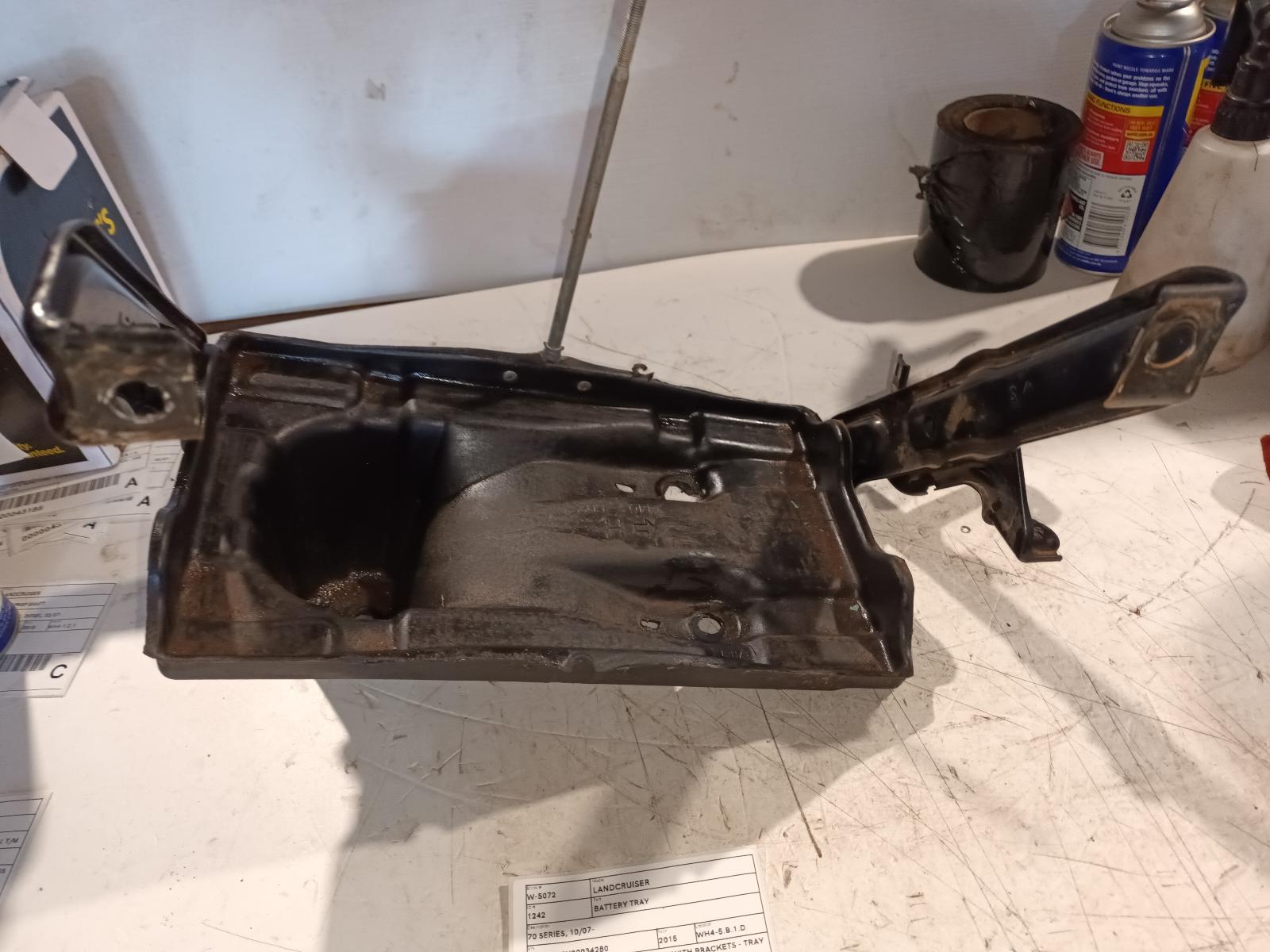 2015 Toyota Landcruiser Battery Tray View Auto part Battery Tray Toyota Landcruiser 2015