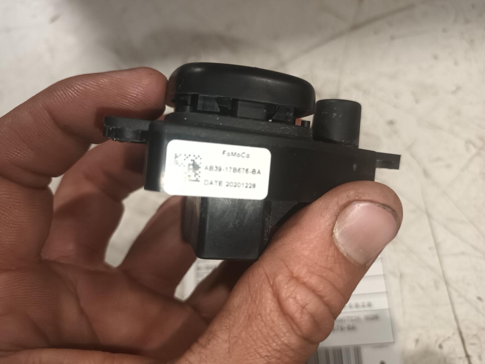 View Auto part Misc Switch/Relay Ford Ranger 2021