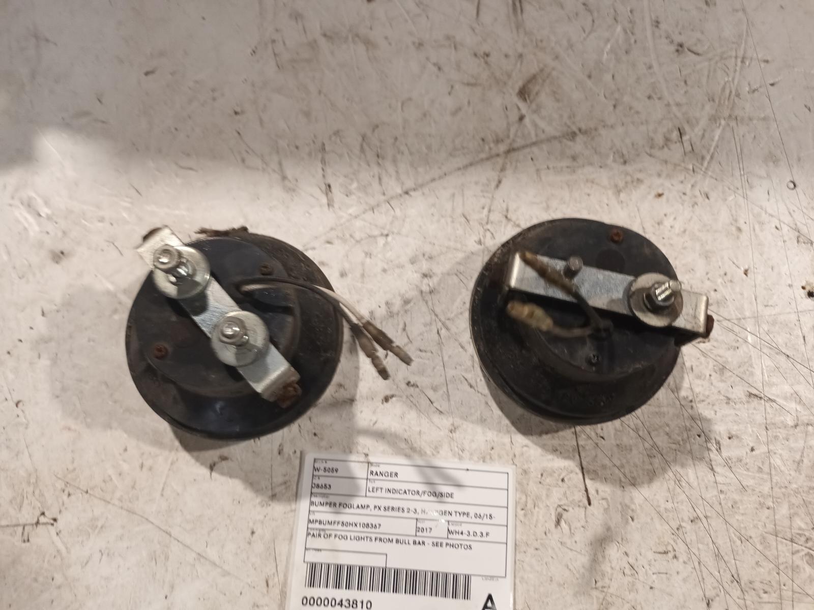 View Auto part Left Indicator/Fog/Side Ford Ranger 2017