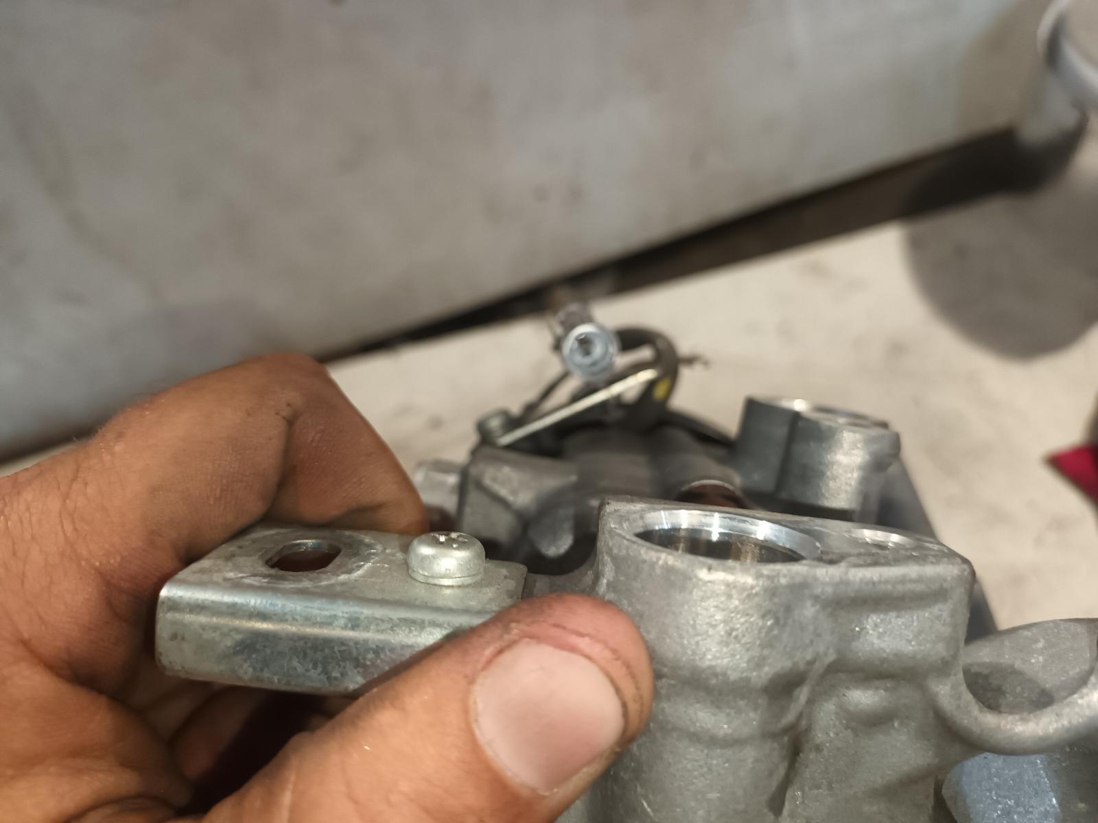 View Auto part A/C Compressor Toyota Hilux 2021