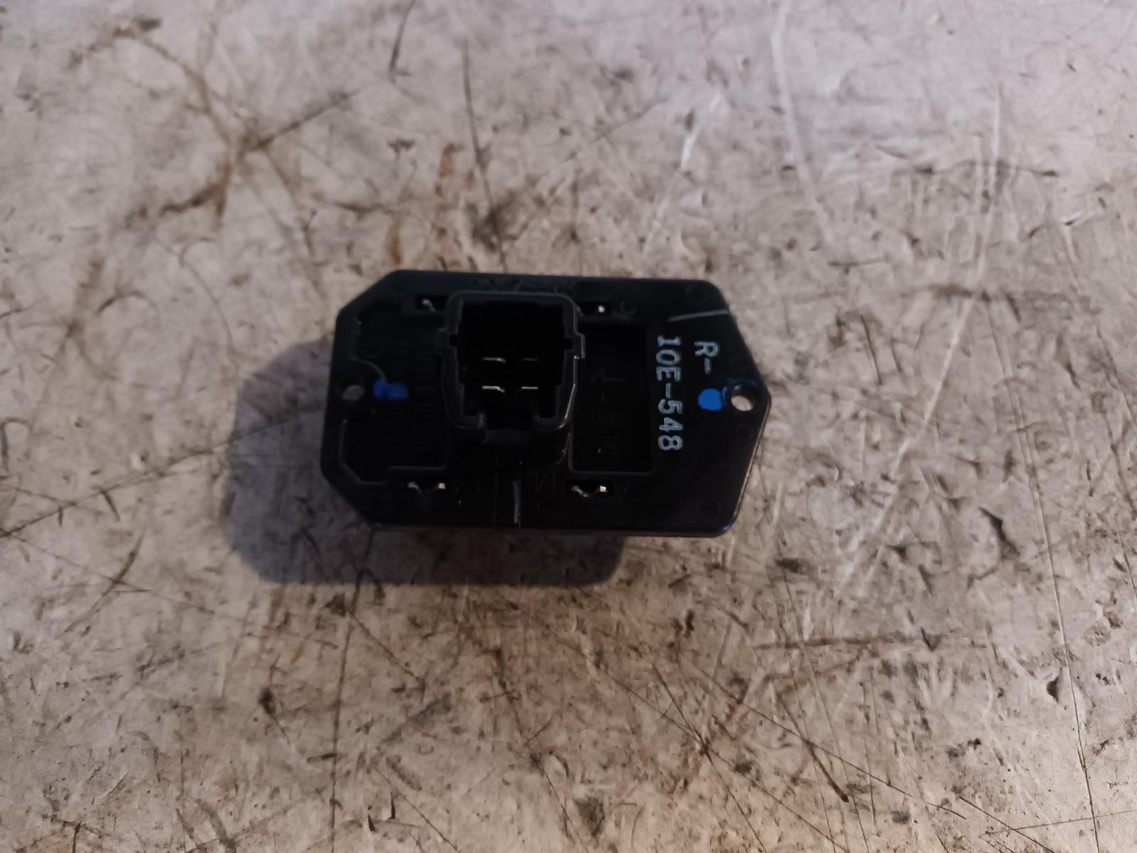 View Auto part Fan Speed Resistor Toyota Hilux 2021