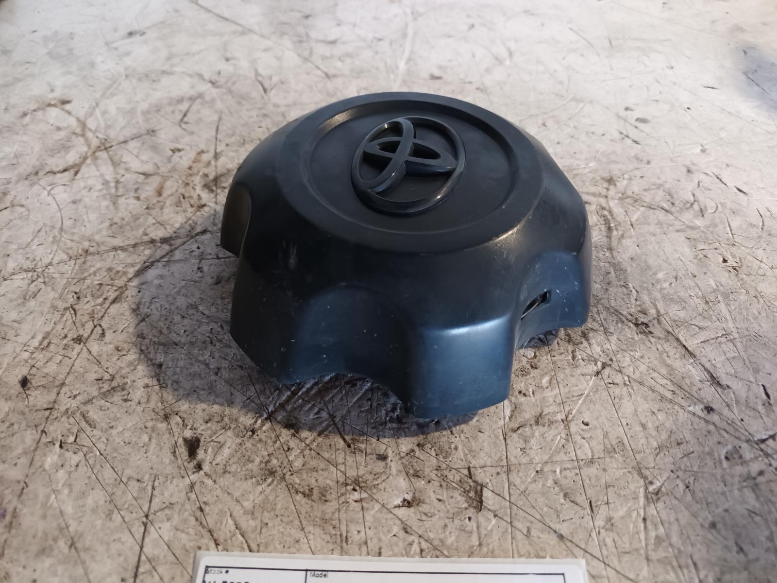 View Auto part Wheel Cover/Hub Cap Toyota Hilux 2021