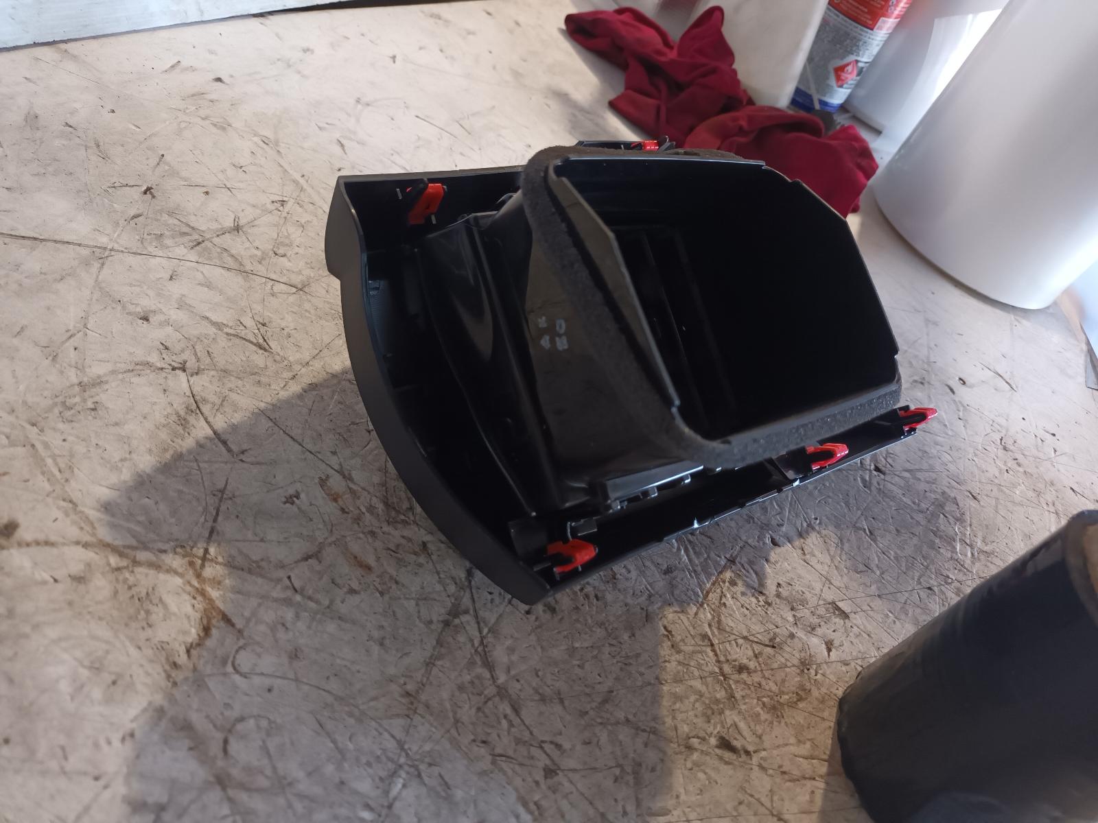 View Auto part Trim Panel Toyota Hilux 2021