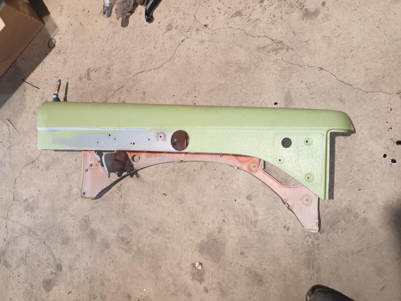 1996 Toyota Landcruiser Right Guard View Auto part Right Guard Toyota Landcruiser 1996