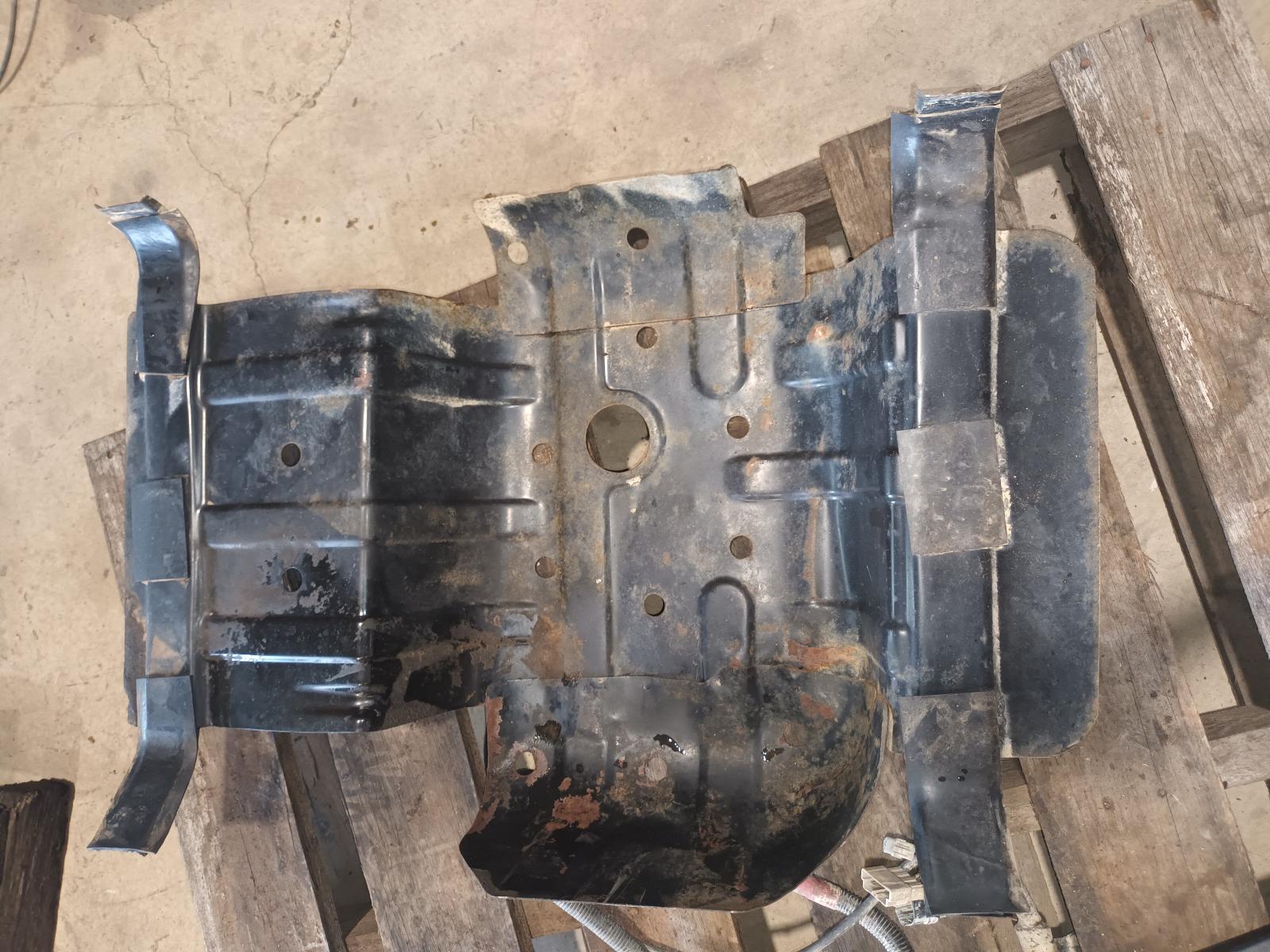 1996 Toyota Landcruiser Fuel Tank View Auto part Fuel Tank Toyota Landcruiser 1996
