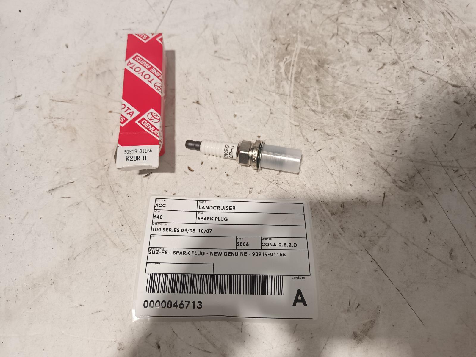 View Auto part Spark Plug Toyota Landcruiser 2006