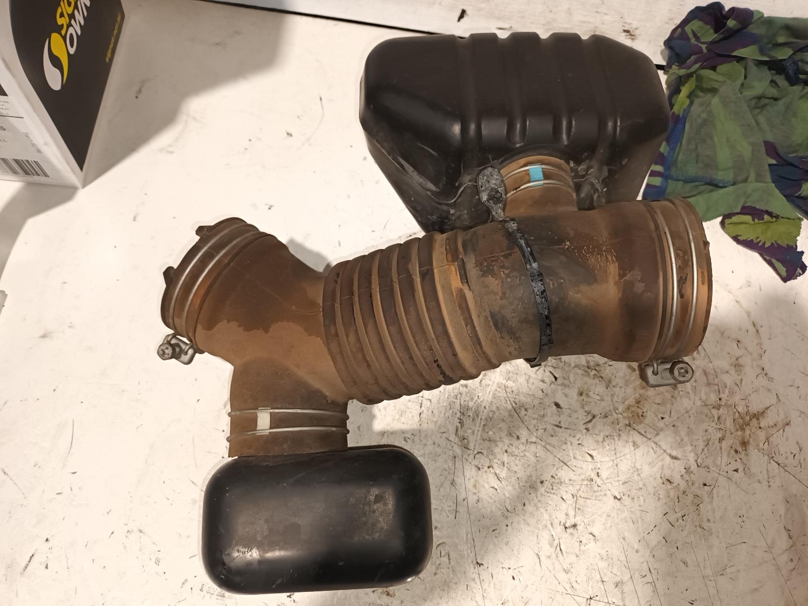 2006 Toyota Landcruiser Air Cleaner Duct/Hos View Auto part Air Cleaner Duct/Hos Toyota Landcruiser 2006