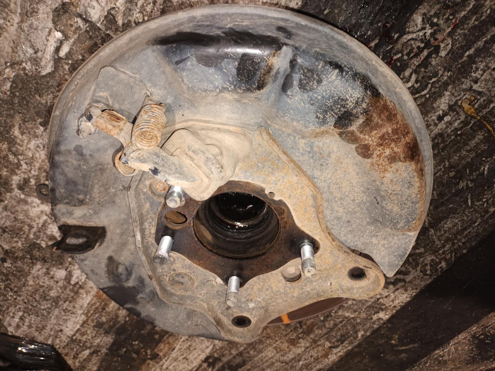 2006 Toyota Landcruiser Backing Plate View Auto part Backing Plate Toyota Landcruiser 2006