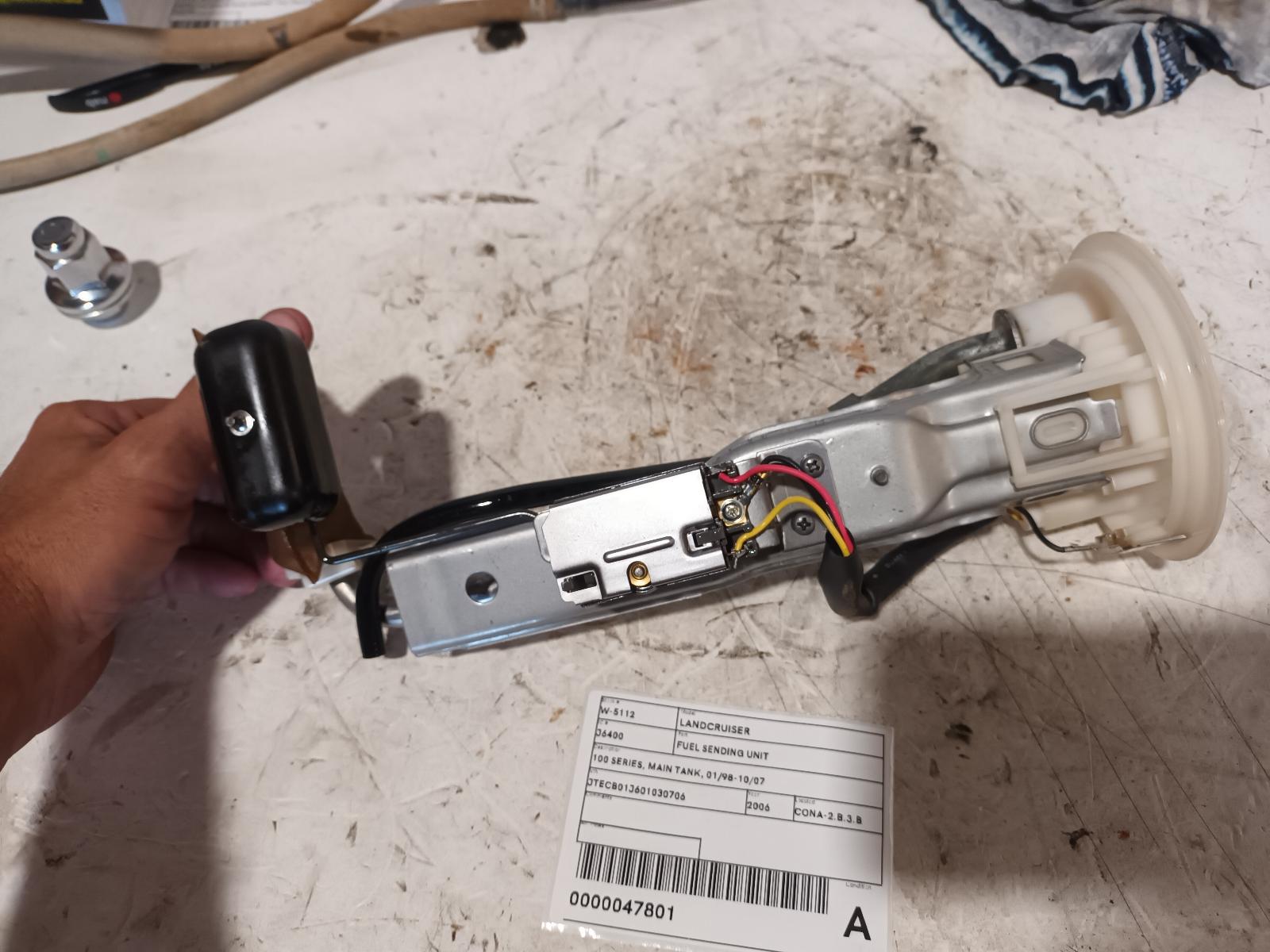 2006 Toyota Landcruiser Fuel Sending Unit View Auto part Fuel Sending Unit Toyota Landcruiser 2006
