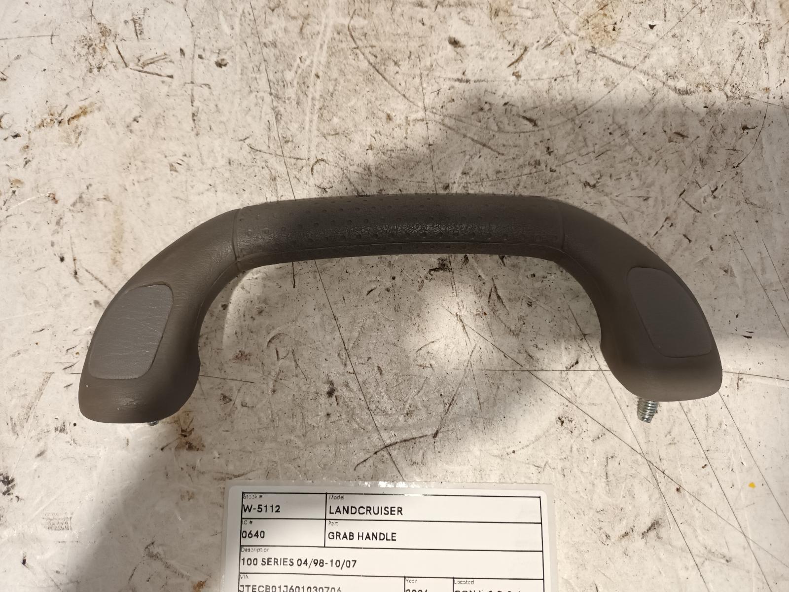 2006 Toyota Landcruiser Grab Handle View Auto part Grab Handle Toyota Landcruiser 2006